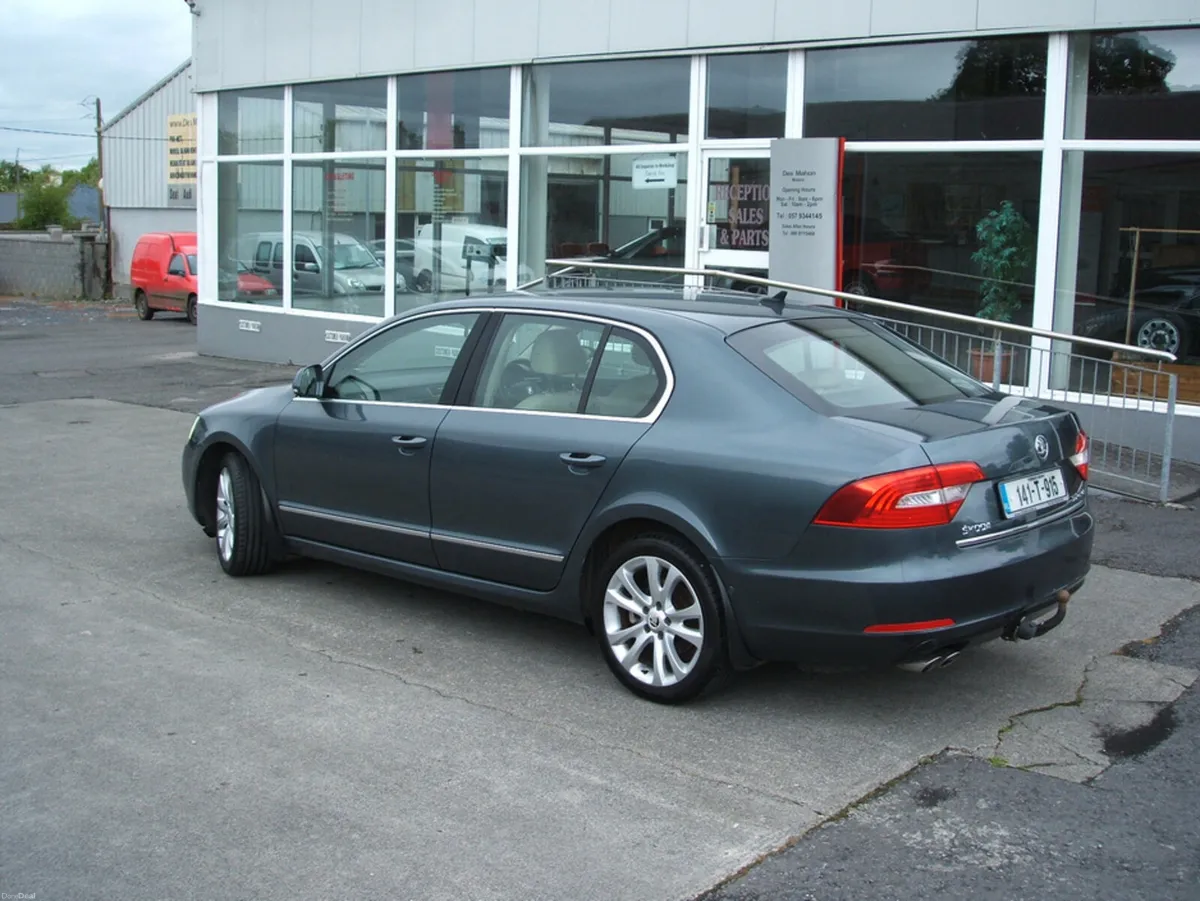 Skoda Superb ELEGANCE 2.0 TDI 140HP 4 4DR - Image 3