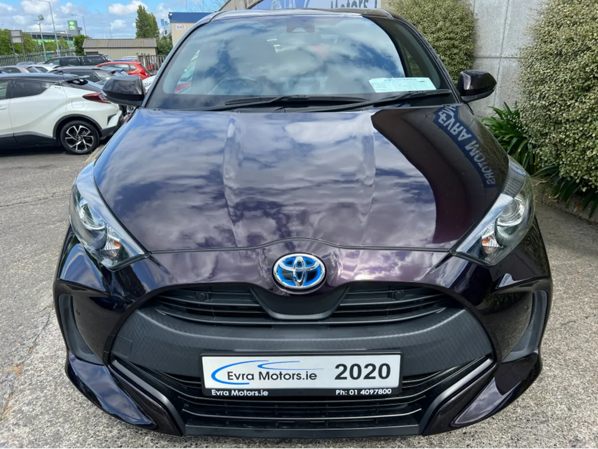 Toyota Yaris HYBRID X AUTOMATIC 1.5L PETROL//KEYLE - Image 2