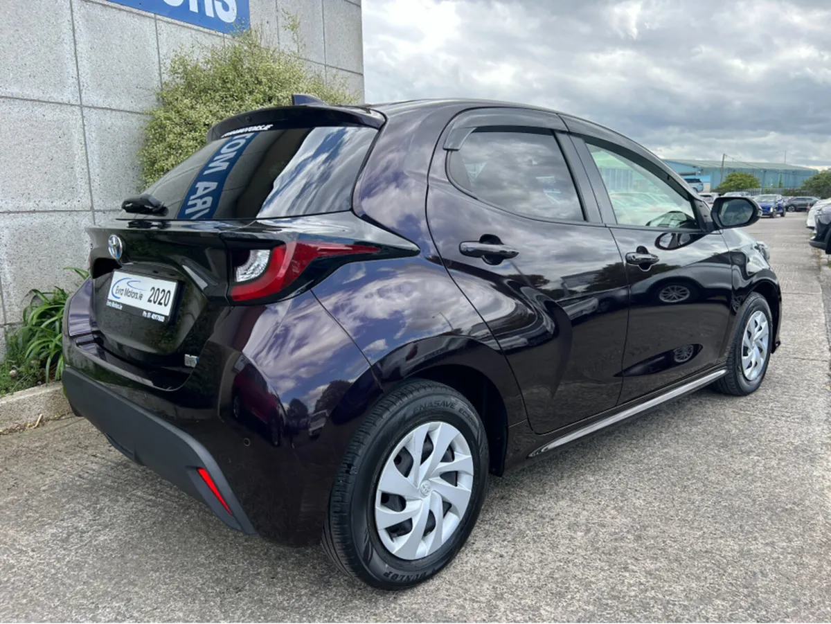 Toyota Yaris HYBRID X AUTOMATIC 1.5L PETROL//KEYLE - Image 4