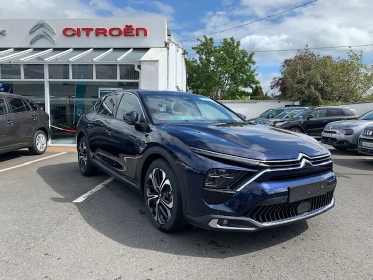 Citroen C5 X 1.2 Hybrid MHEV - Image 1
