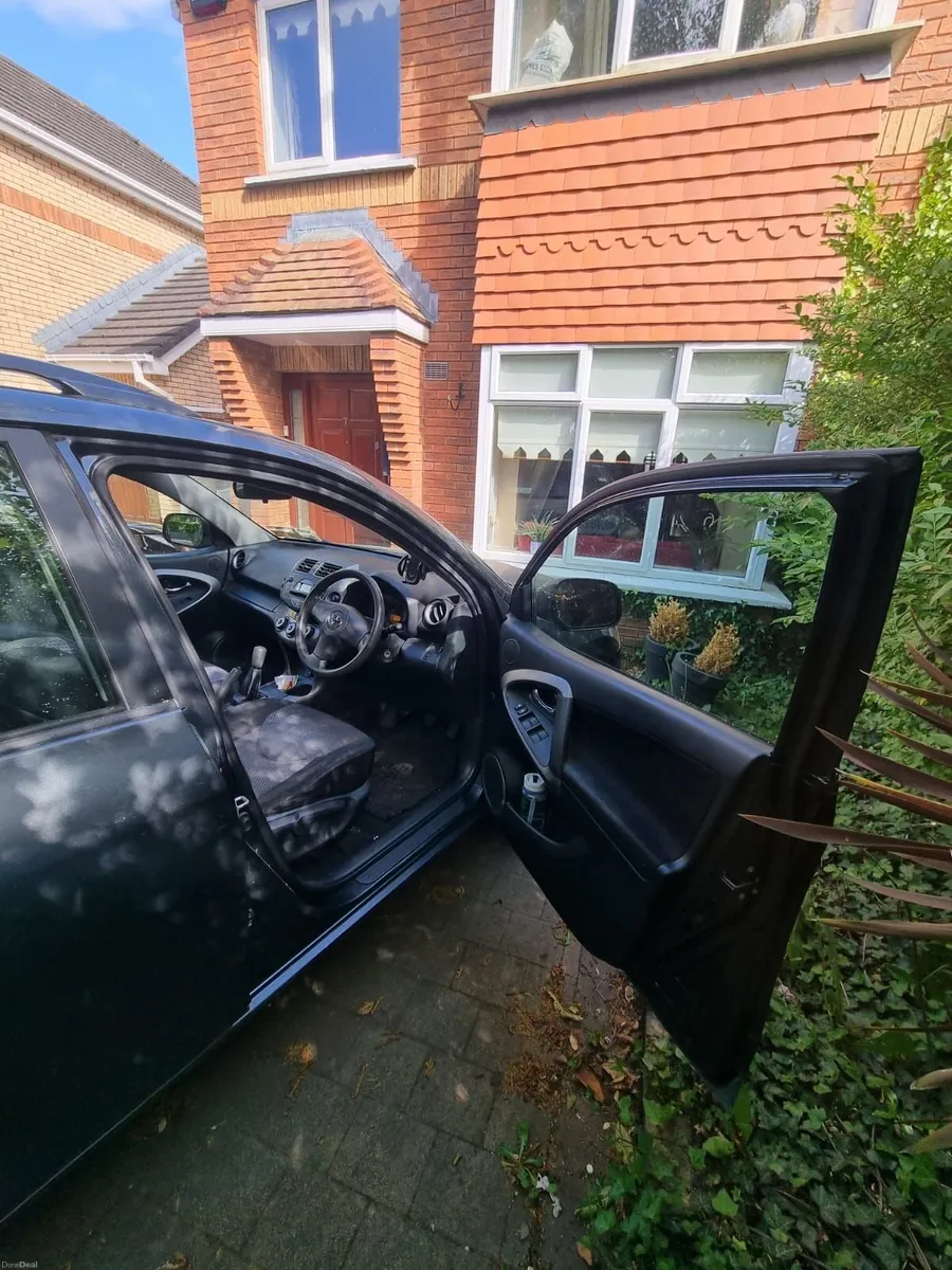 Toyota RAV4 2007 - Image 4