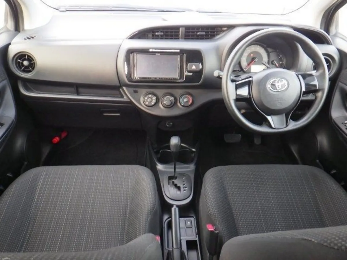Toyota Vitz 2018 - Image 4