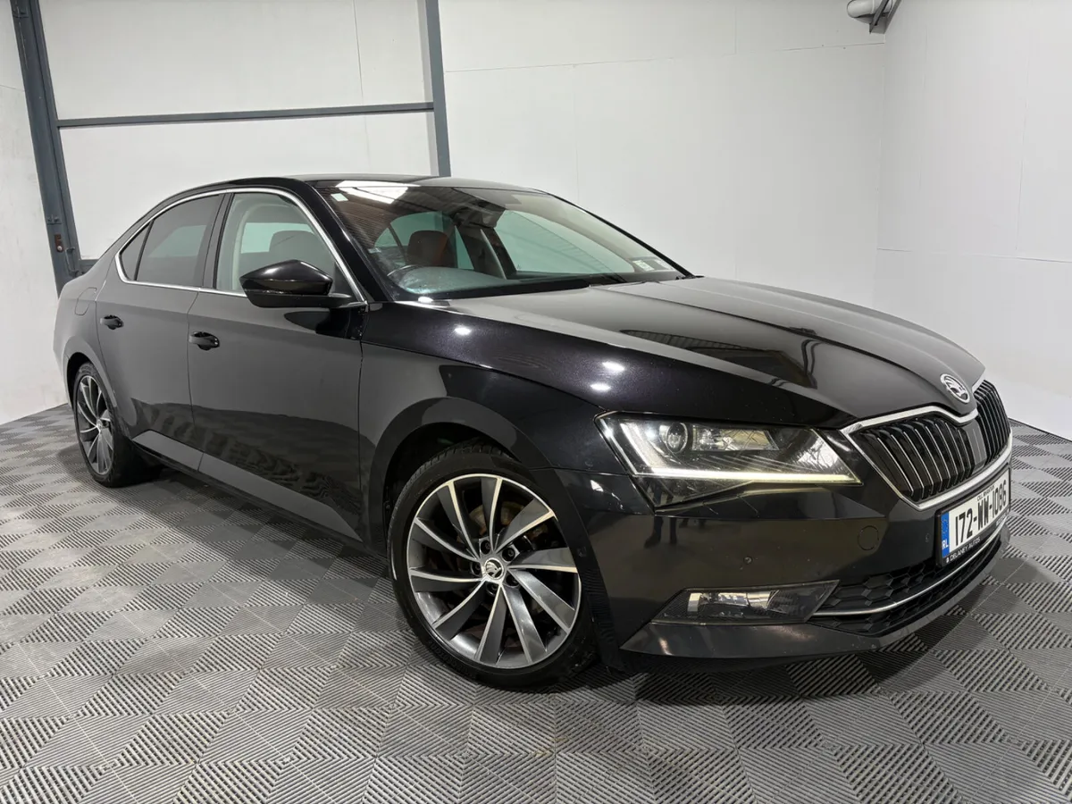 2017 Skoda Superb L&K 2.0 TDi DSG 150 BHP - Image 3