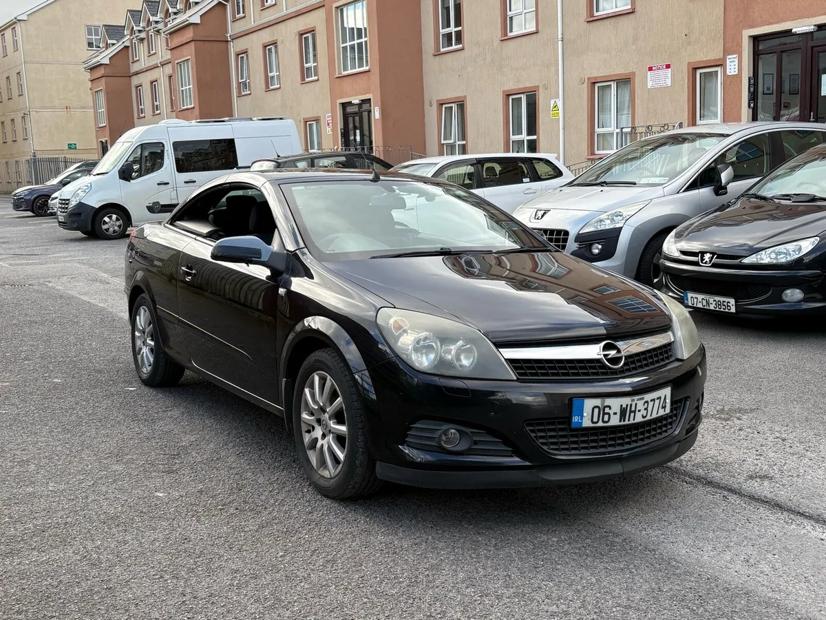 Opel Astra TwinTop cabrio - Image 3