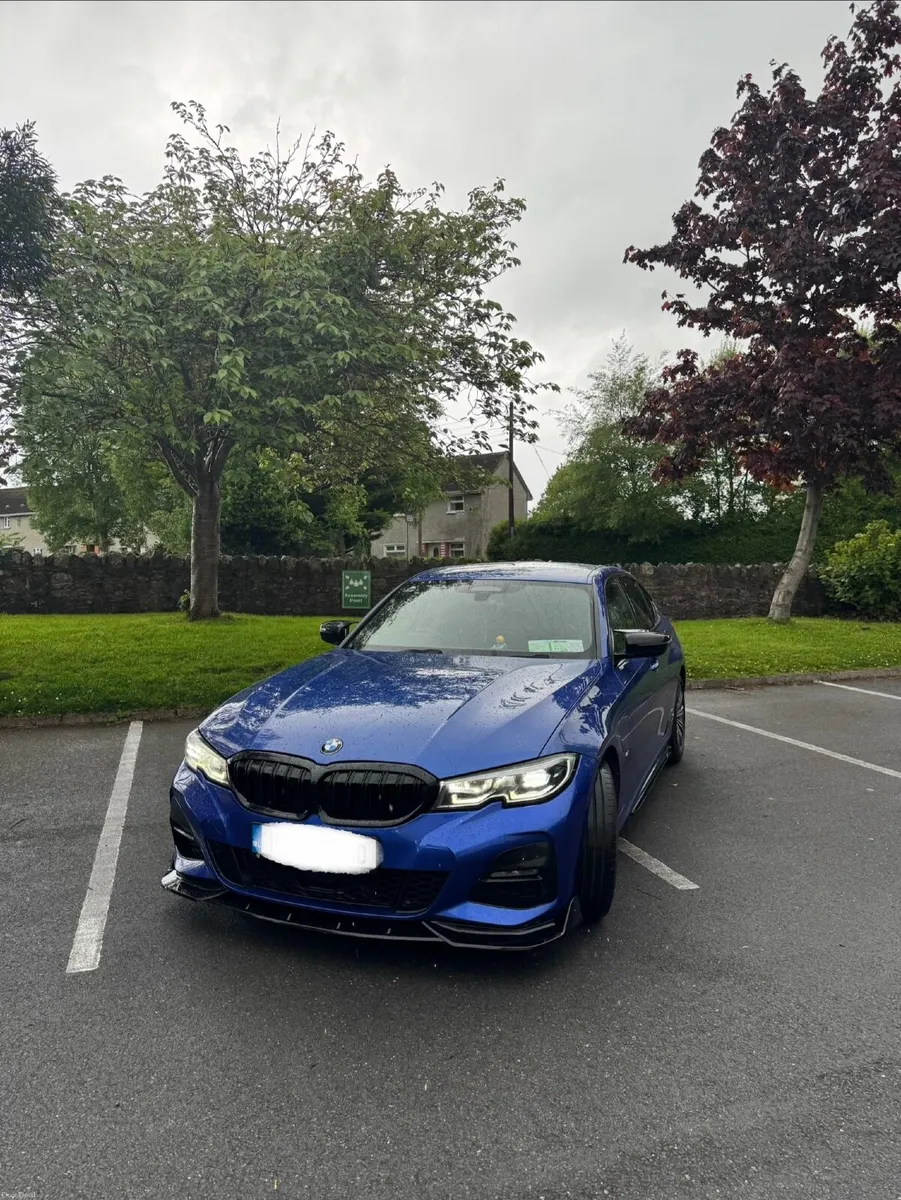 BMW 3-Series 2019 - Image 3