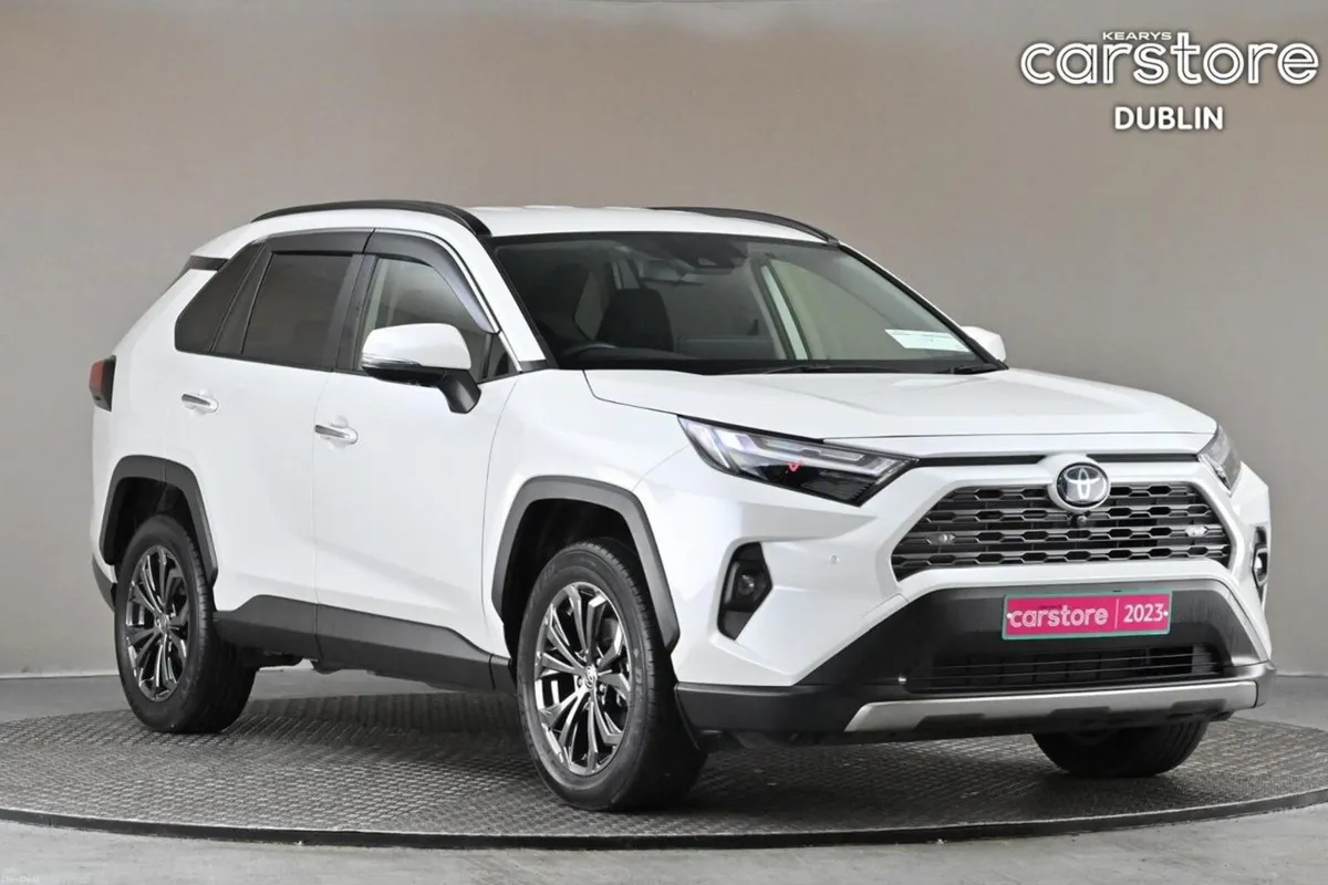 Toyota RAV4 2.5 PETROL HYBRID PLATINUM **MEMO LEAT - Image 1