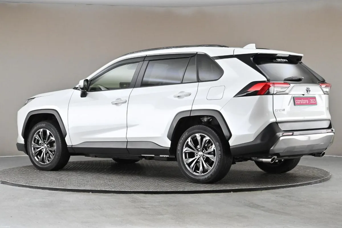 Toyota RAV4 2.5 PETROL HYBRID PLATINUM **MEMO LEAT - Image 6