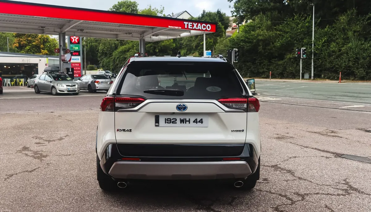 Toyota Rav4 Sport Hybrid - Image 3