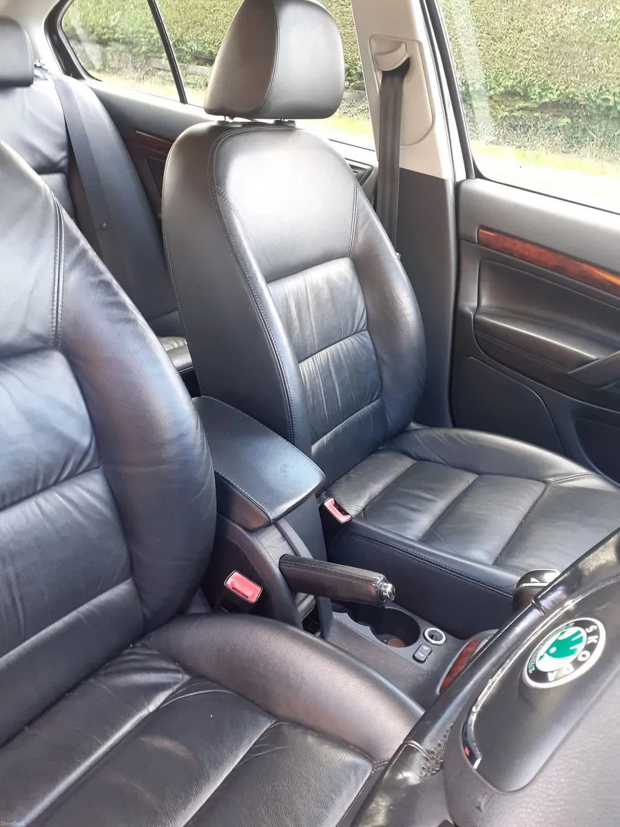Skoda Octavia 2011 - Image 4