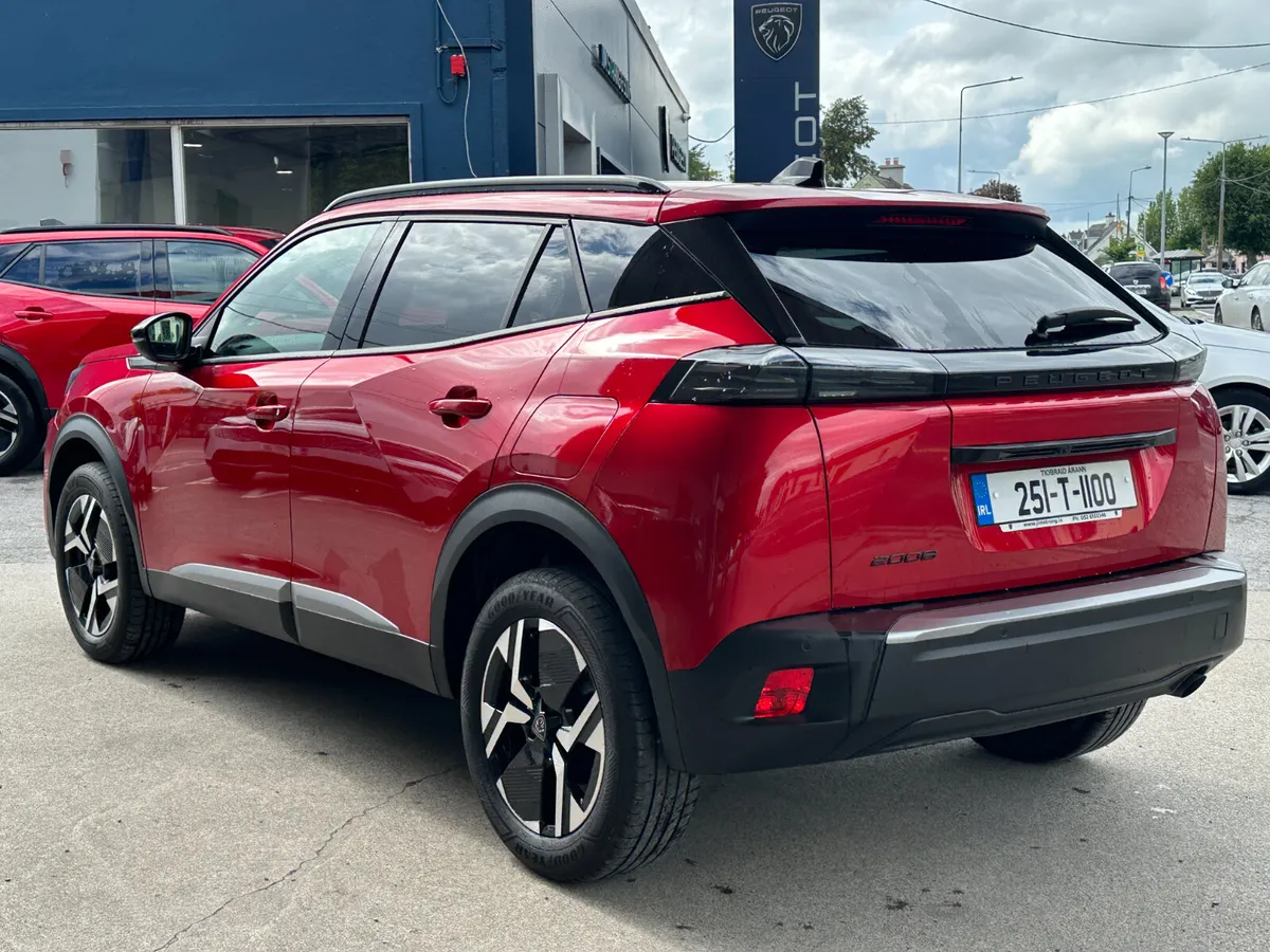 Peugeot 2008 1.2 Puretech 100bhp Allure - Image 3