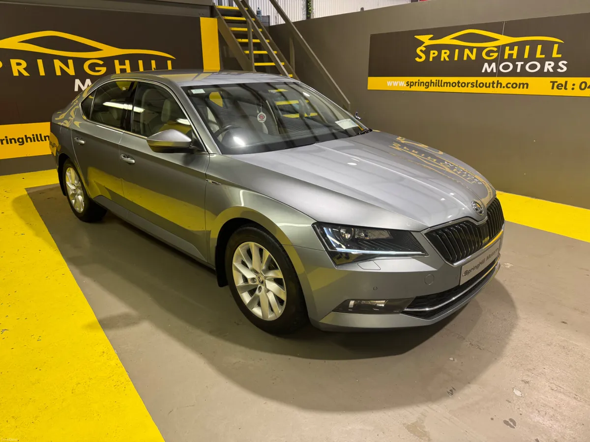 2017 Skoda Superb 1.6 TDI Style DSG AUTO 120 BHP - Image 2