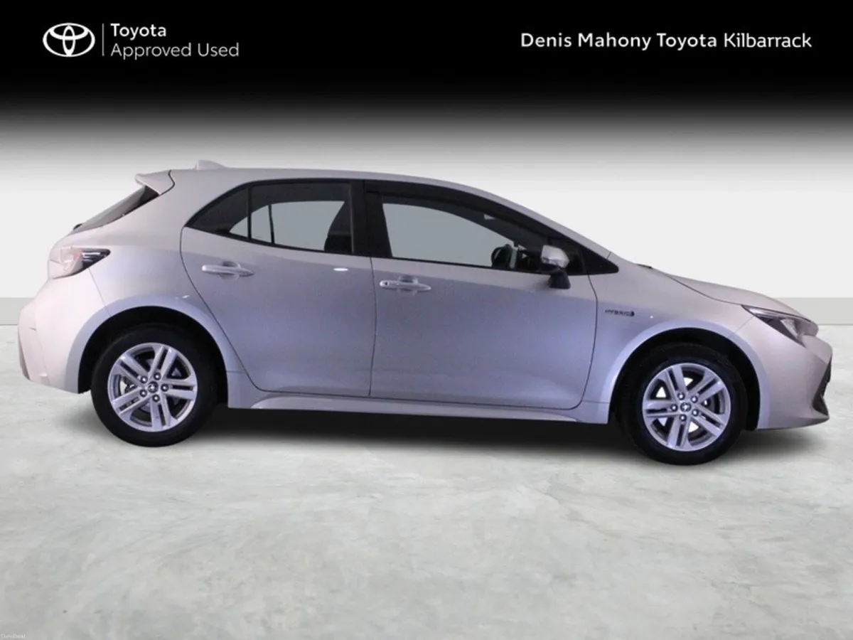 Toyota Corolla HYBRID LUNA H/B 4DR AUTO - Image 3