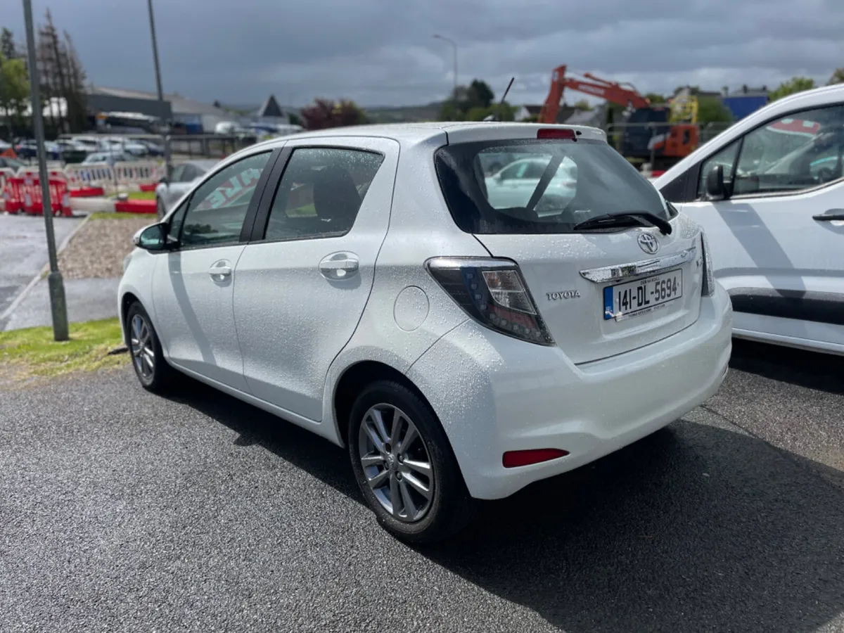 2014 Toyota Yaris 1.33 Dual VVT-i 5Dr Terra - Image 3