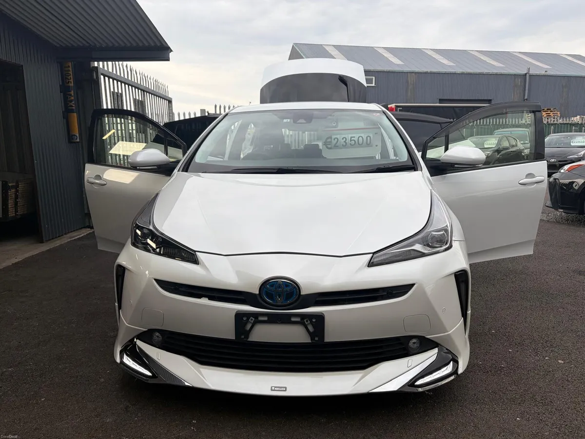 Toyota Prius 2022 - Image 1