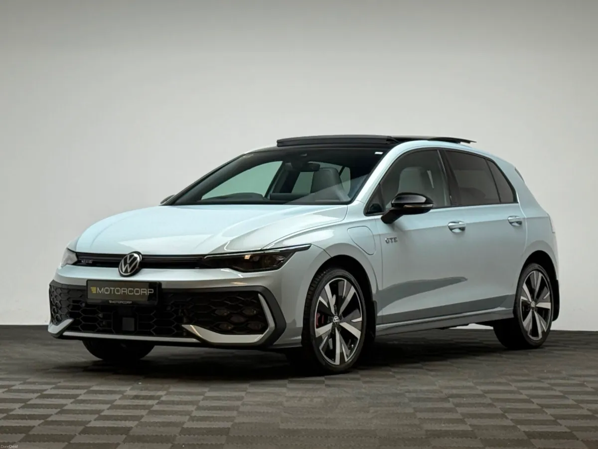 Volkswagen Golf GTE 1.5 PHEV 272HP DSG - Image 3