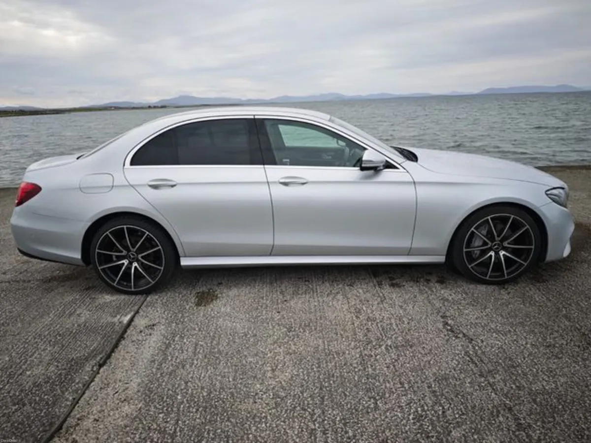 Mercedes-Benz E-Class E220 D AMG Line (Premium) - Image 2