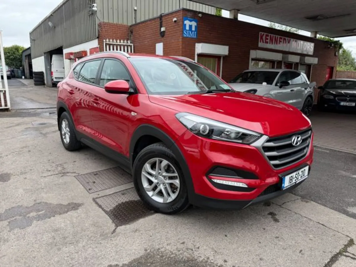 Hyundai Tucson ix35 1.7 Comfort 5DR - Image 1