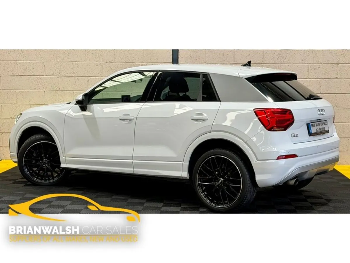 Audi Q2 Black Elegance - Image 2