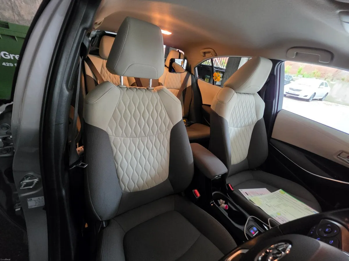 Toyota Corolla luna sport 2020 - Image 4