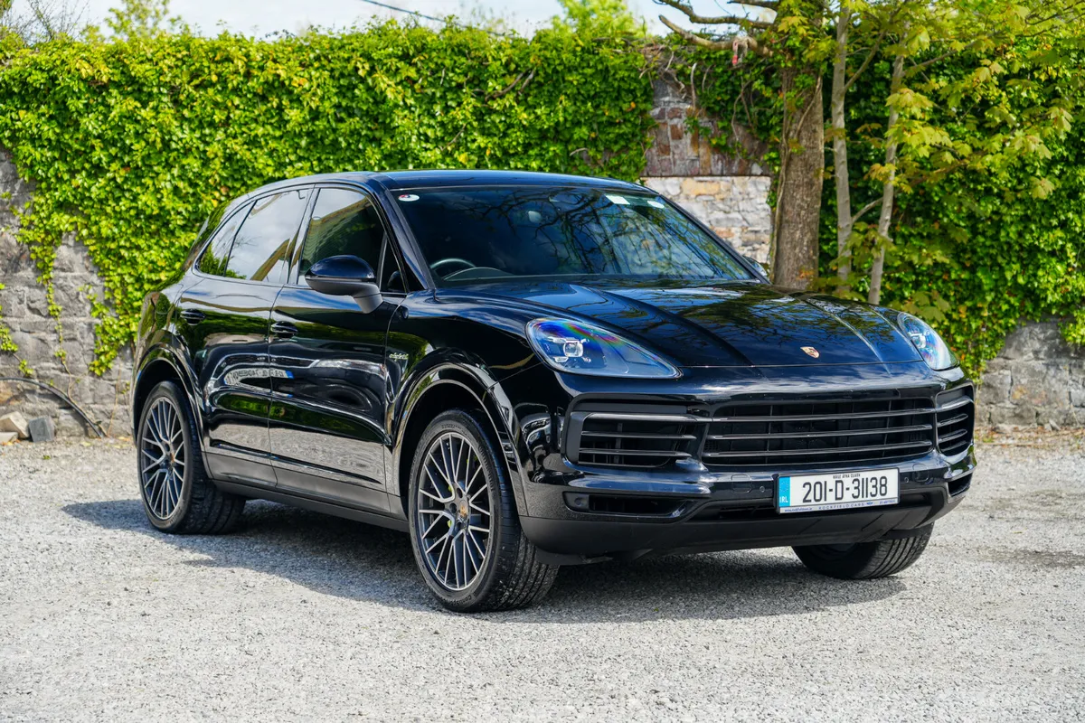 2020 Porsche Cayenne 3.0 V6 Plug In Hybrid - Image 1