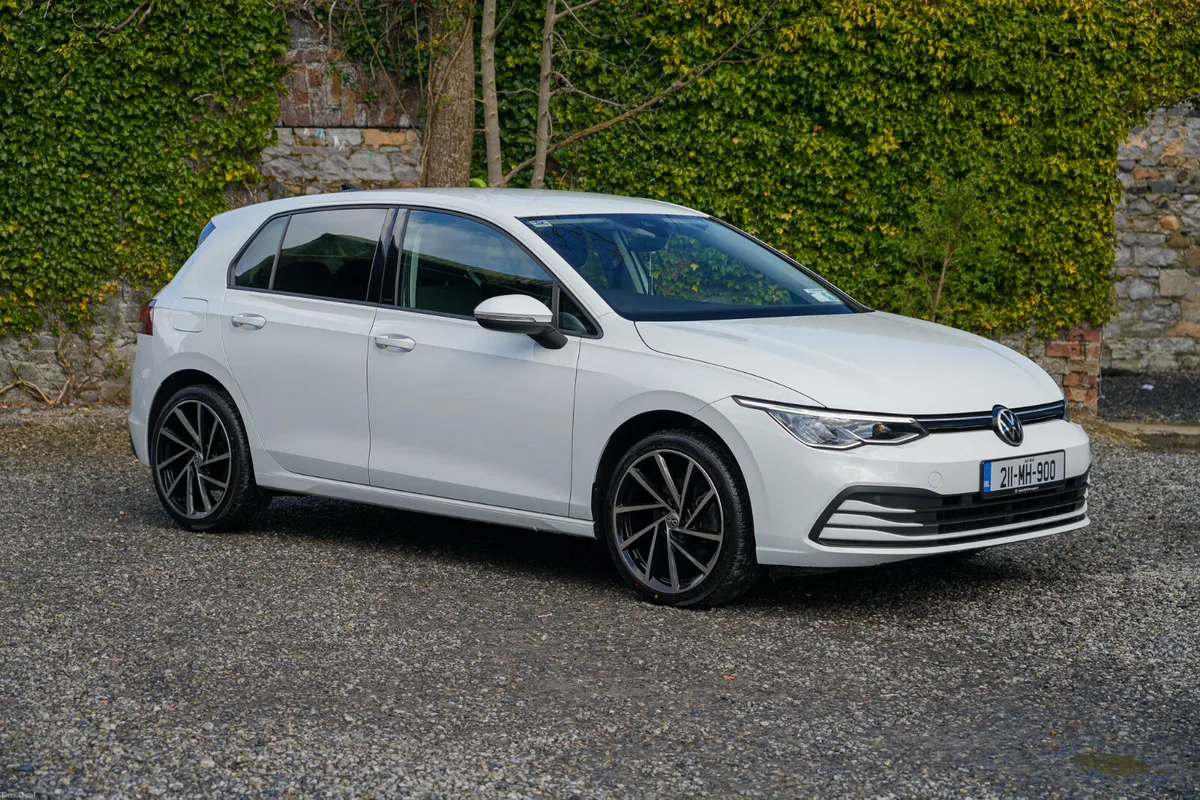 2021 Volkswagen Golf Petrol Manual 1.0 - Image 1