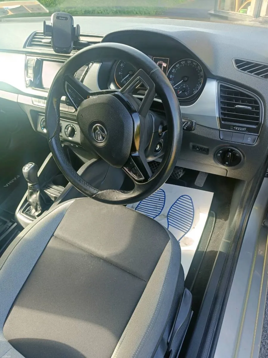 2017 (171) Skoda Fabia
AMBITION 1.0 MPI 60HP 4DR - Image 2