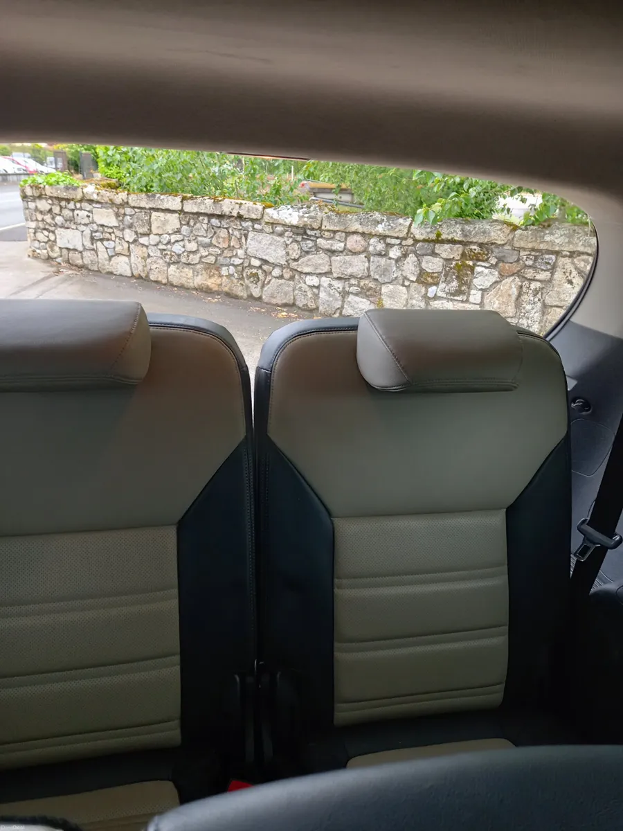 2015 Kia Sorento 2.2 Diesel Automatic - Image 2