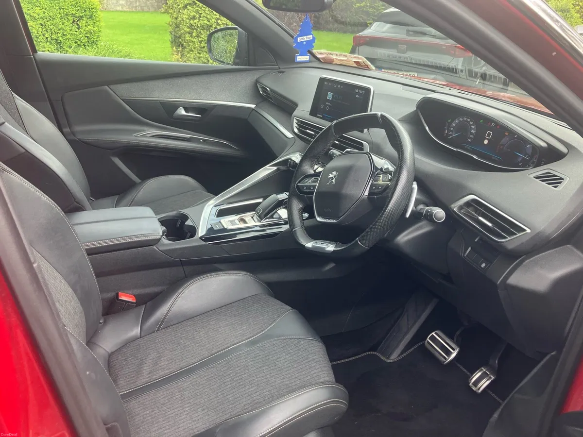 Car - Image 4