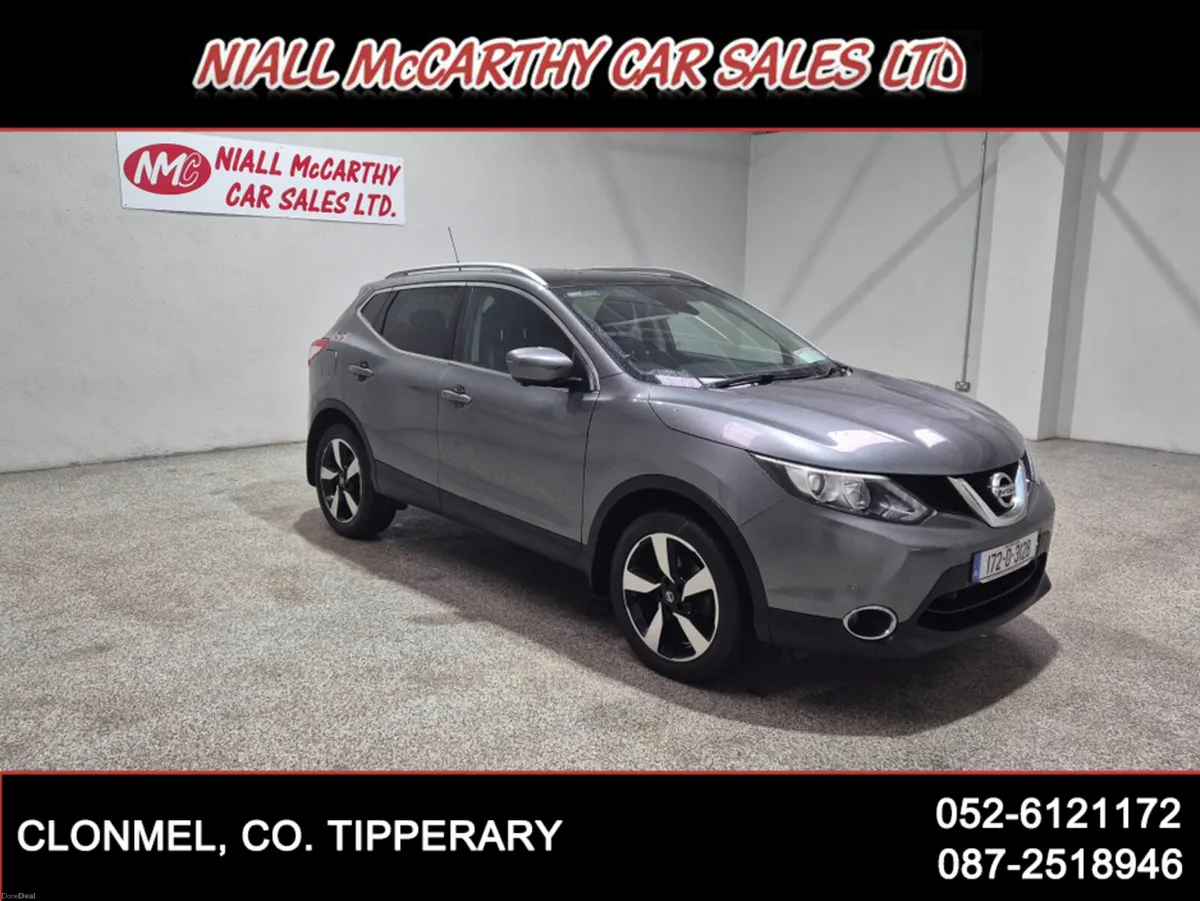 Nissan Qashqai 1.2 SV PREMIUM - LEATHER & PAN ROOF - Image 1