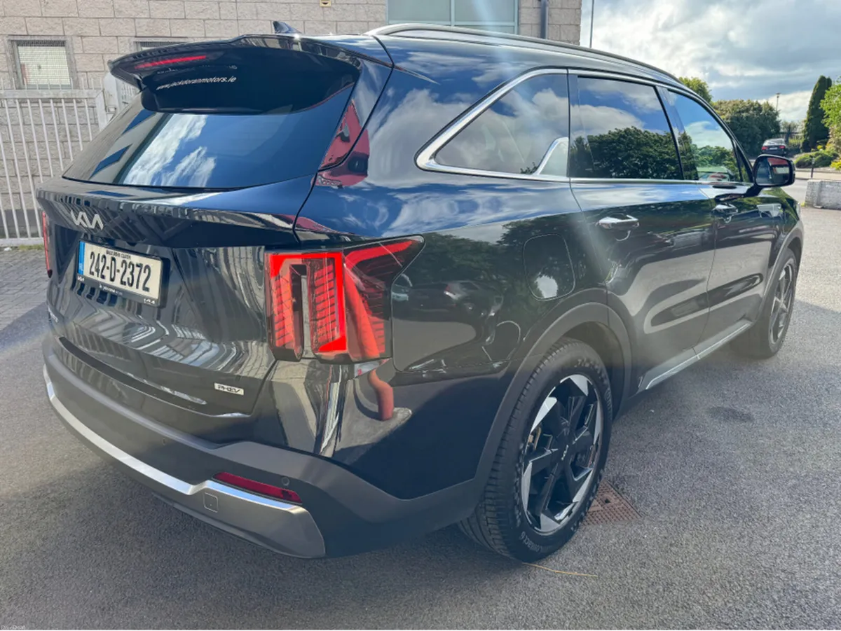 Kia Sorento PHEV PE 7S 4WD - Image 2