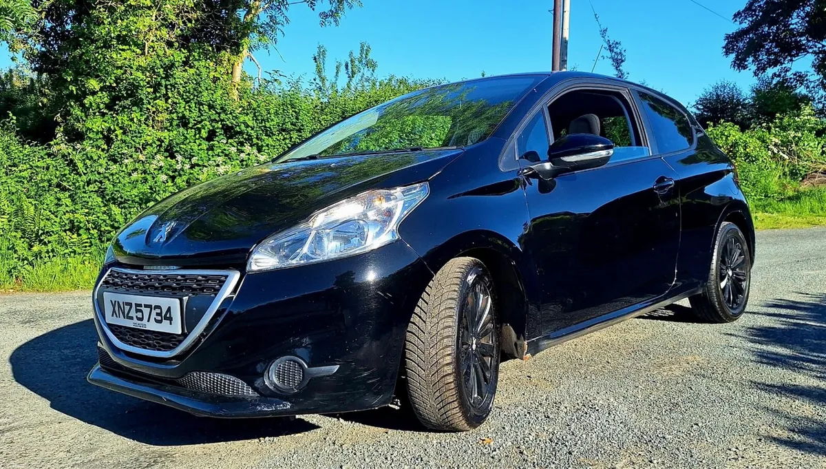 Peugeot 208 - Image 3
