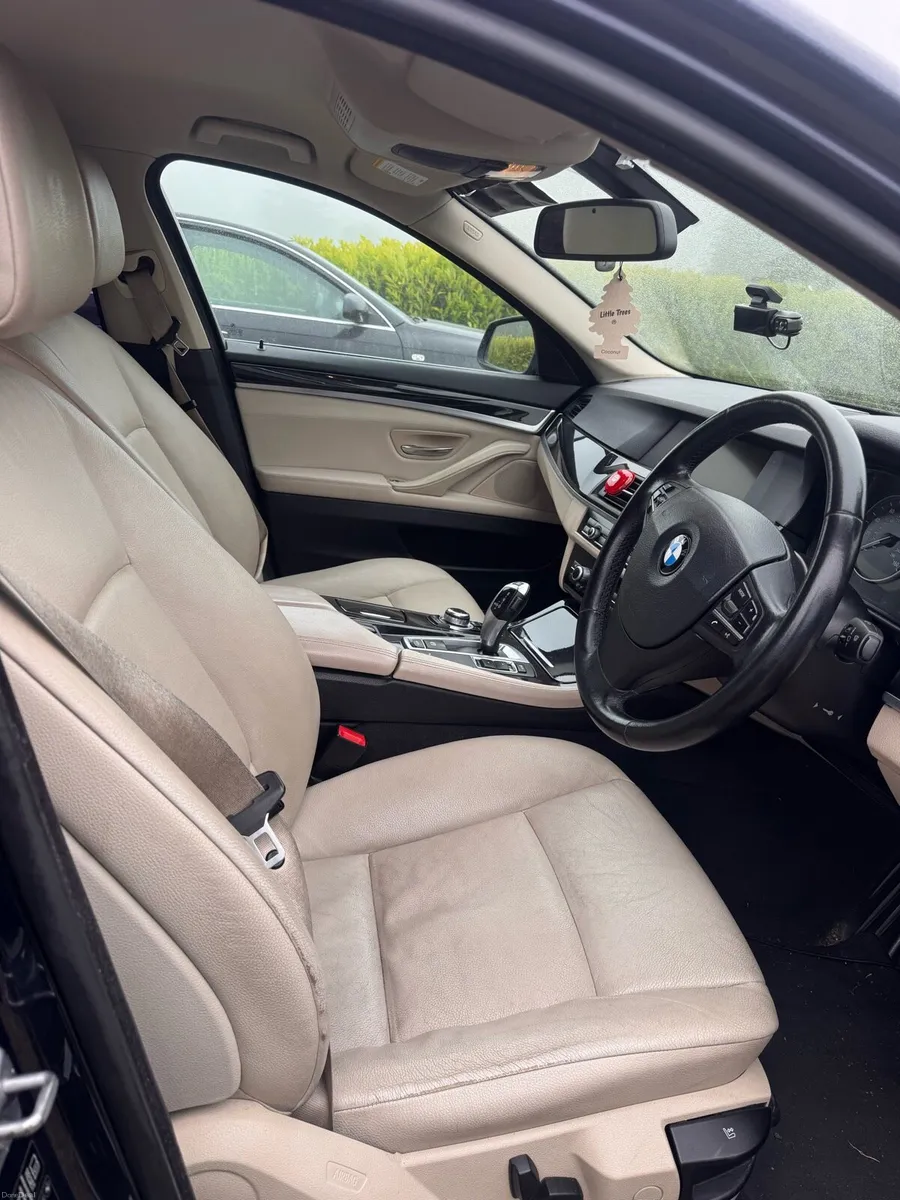 2013 BMW 5 Series 520d SE (Automatic) - Image 4