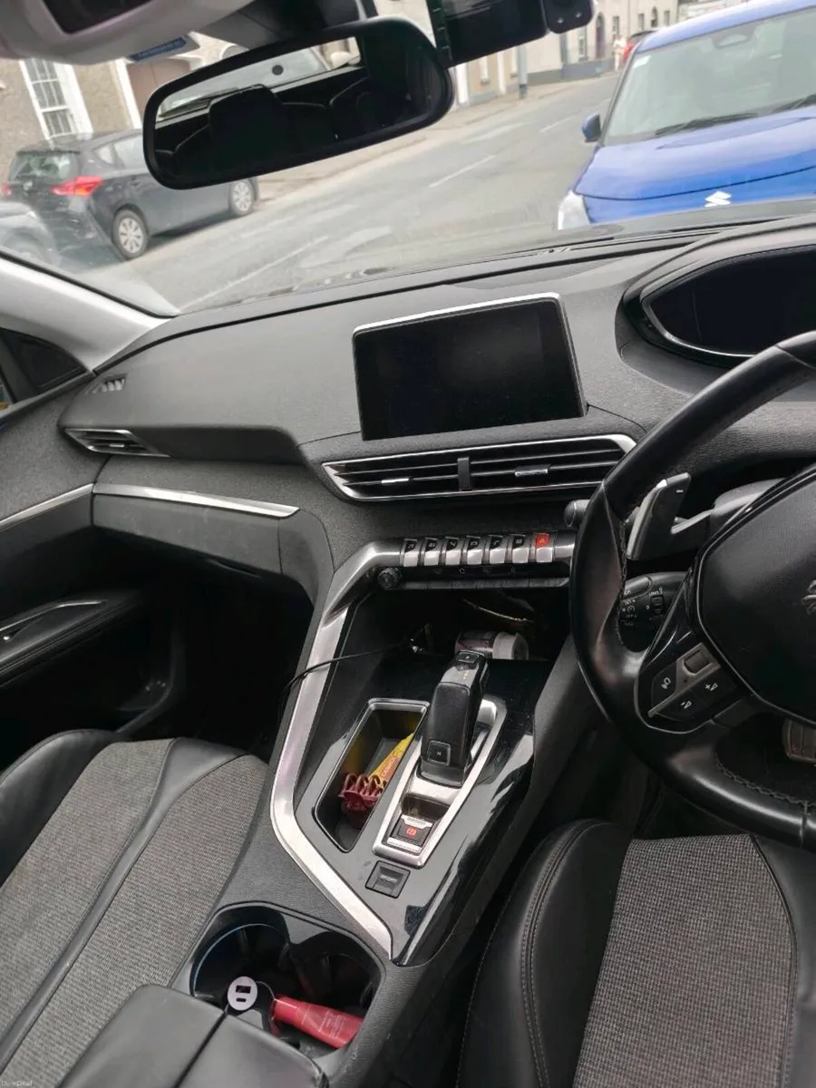 Peugeot 5008 2018 - Image 3