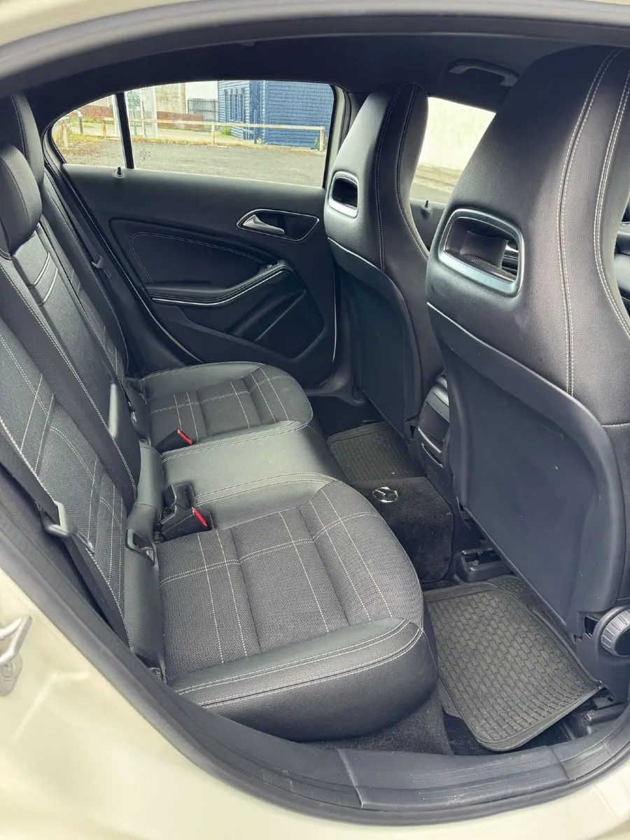 Mercedes-Benz A-Class 2014 - Image 3