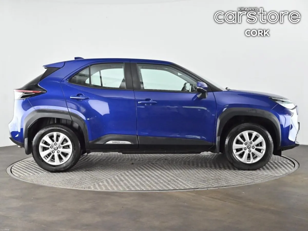 Toyota Yaris Cross 1.5 Hybrid CVT Luna - Image 2