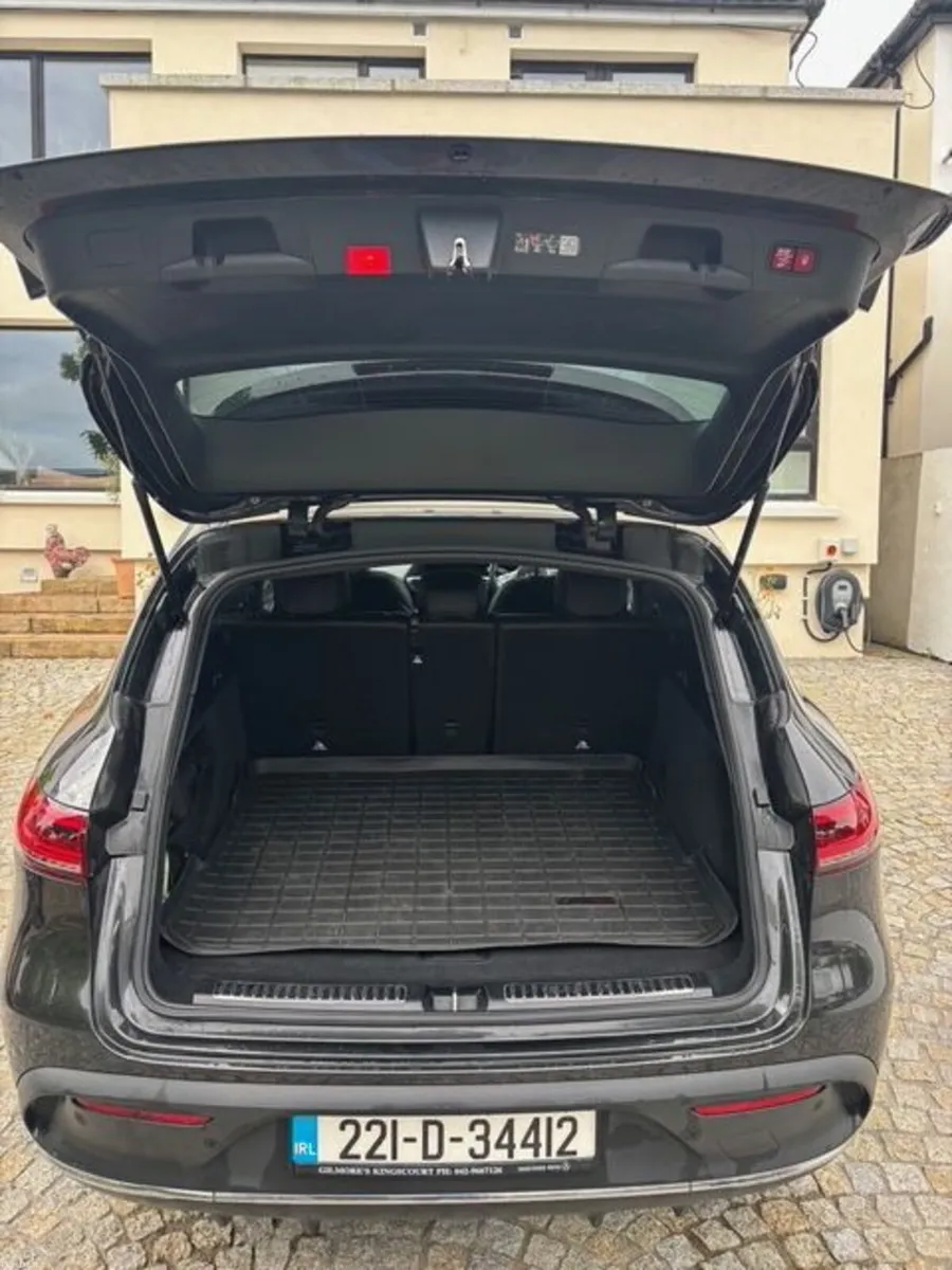 Mercedes-Benz EQC 2022 - Image 3