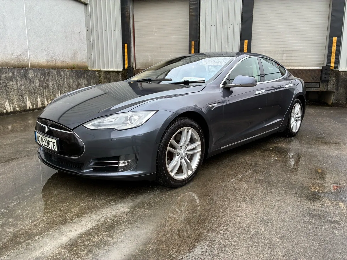 2014 Tesla Model S75  €9950 Free charging - Image 1