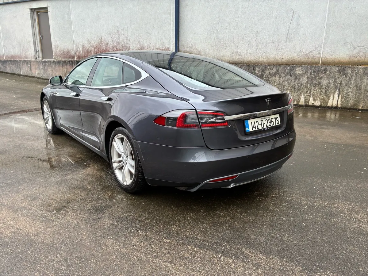 2014 Tesla Model S75  €9950 Free charging - Image 3