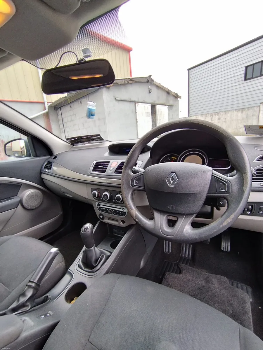 Renault Fluence 2010 - Image 3