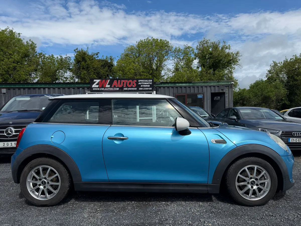 15 MINI COOPER 1.5 - Image 5