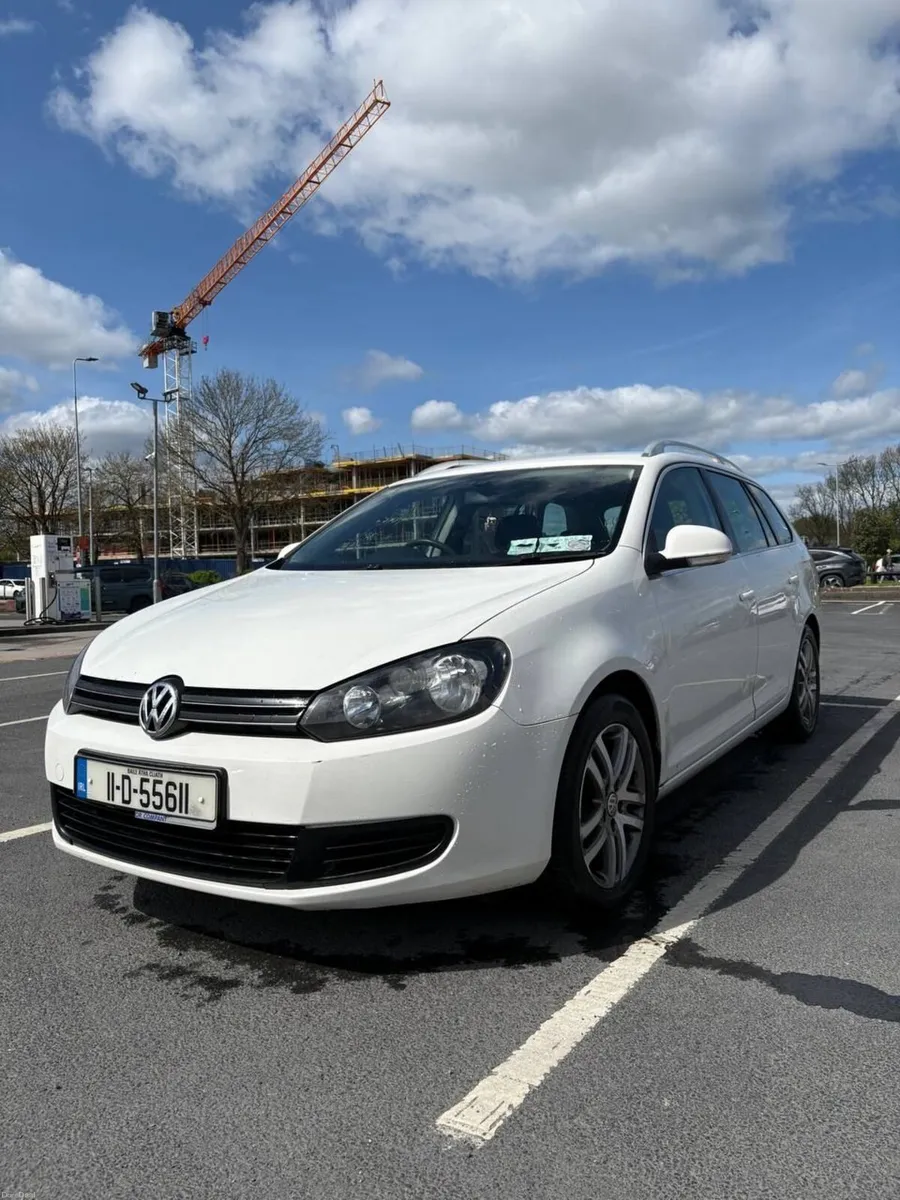 Volkswagen Golf 2011 - Image 1