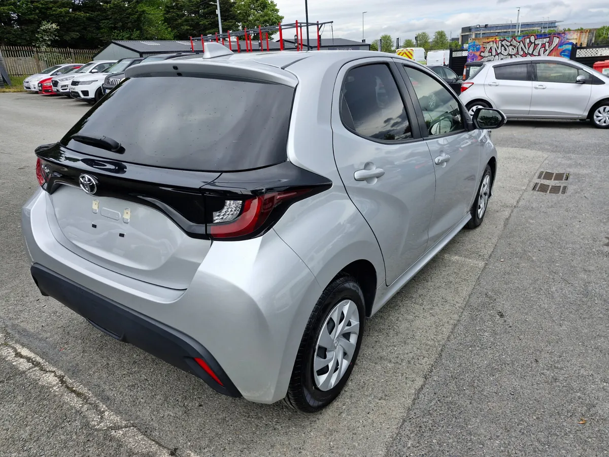 2022 Toyota Yaris 1L Automatic Fresh NCT - Image 4