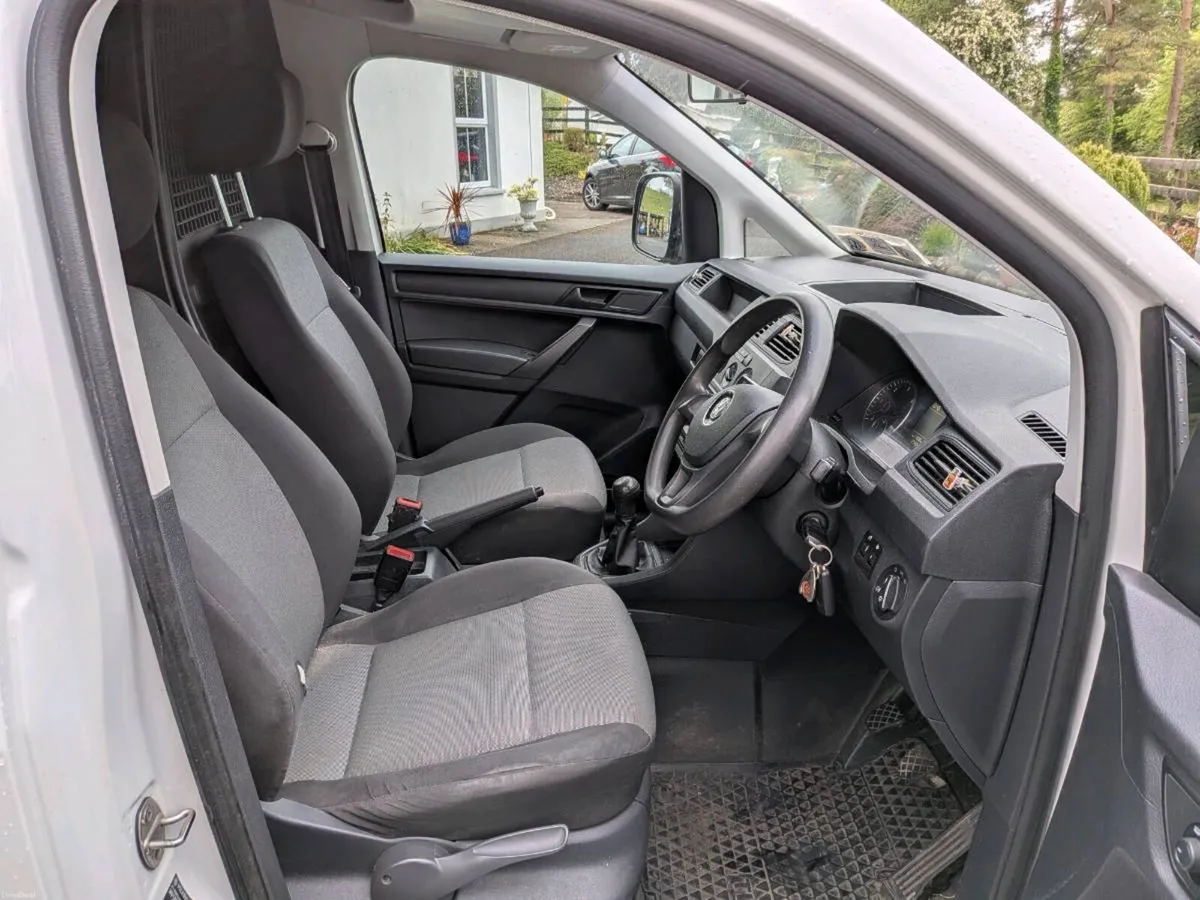 Volkswagen Caddy - Image 4