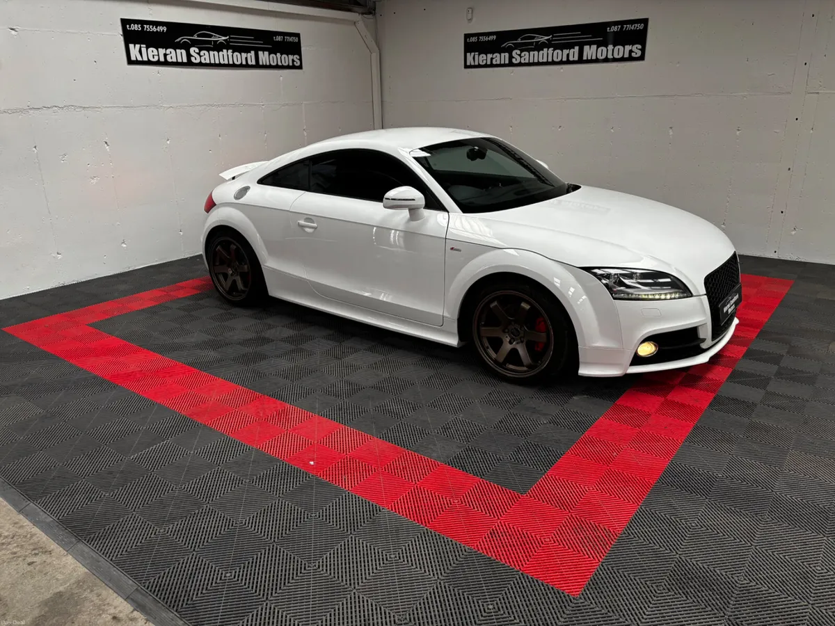 2011 Audi TT QUATTRO - STUNNING CAR - - Image 4