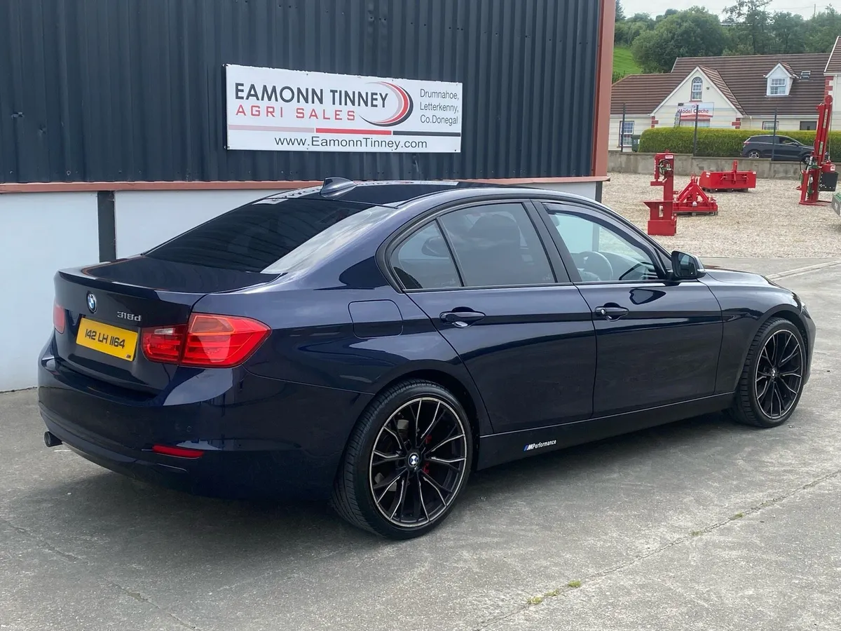 BMW 318d - Image 2