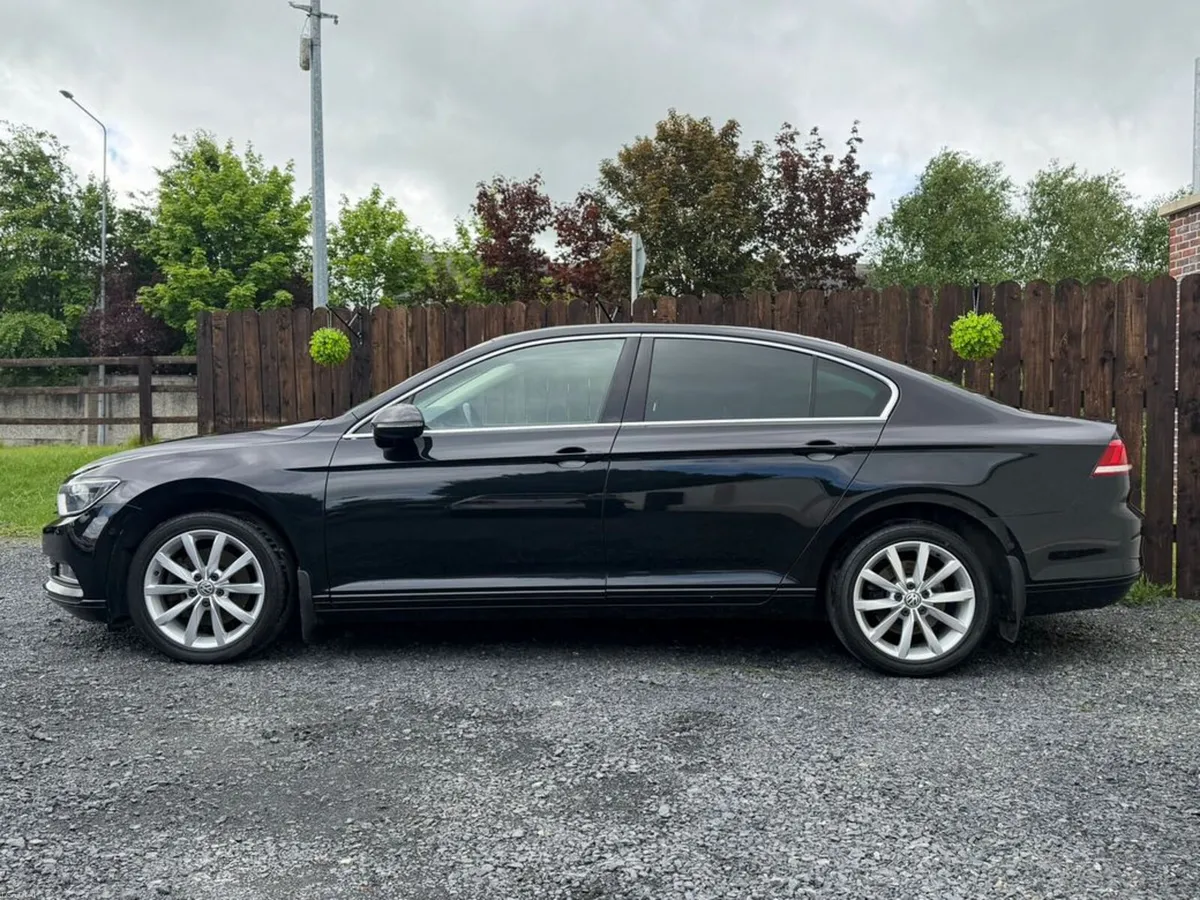 Volkswagen Passat FULL SERVICE HISTORY - LOW KMS - Image 4