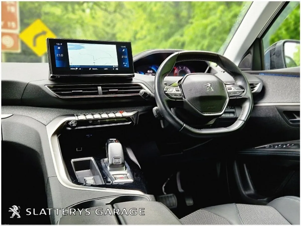Peugeot 5008 1.5 BlueHDi 130bhp Allure Auto - Image 2