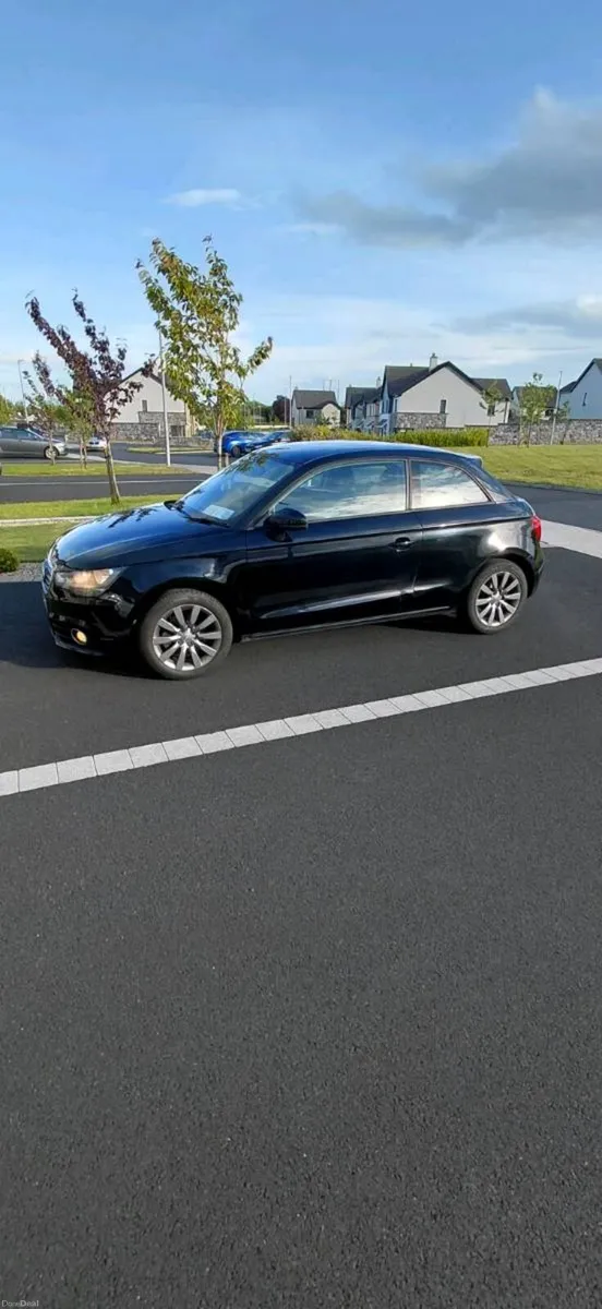 Audi A1 Sport Black Diesel - Image 3