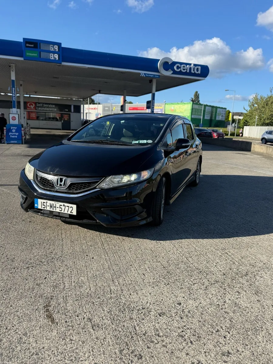 Honda Jade 2015 auto 6 SEATER - Image 2