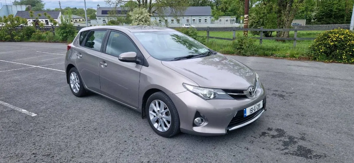 Toyota Auris - Image 1